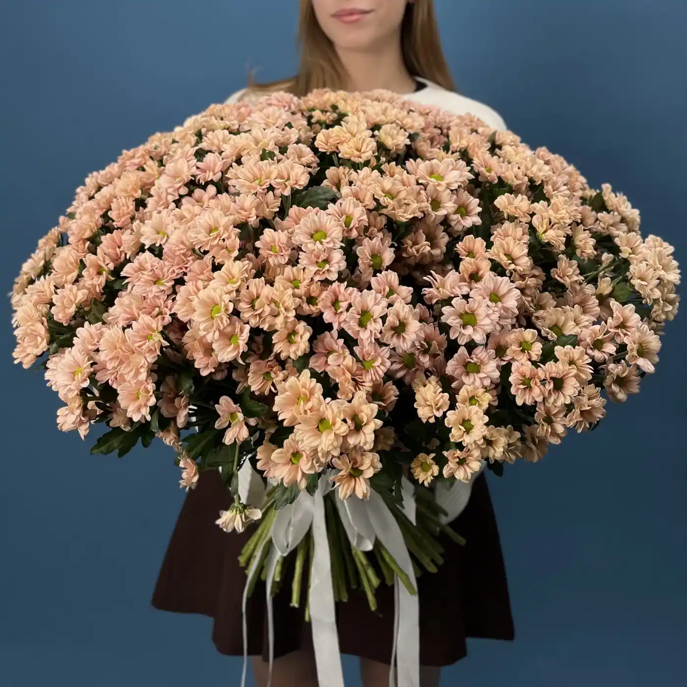 Акция! 101 кремовая кустовая хризантема!